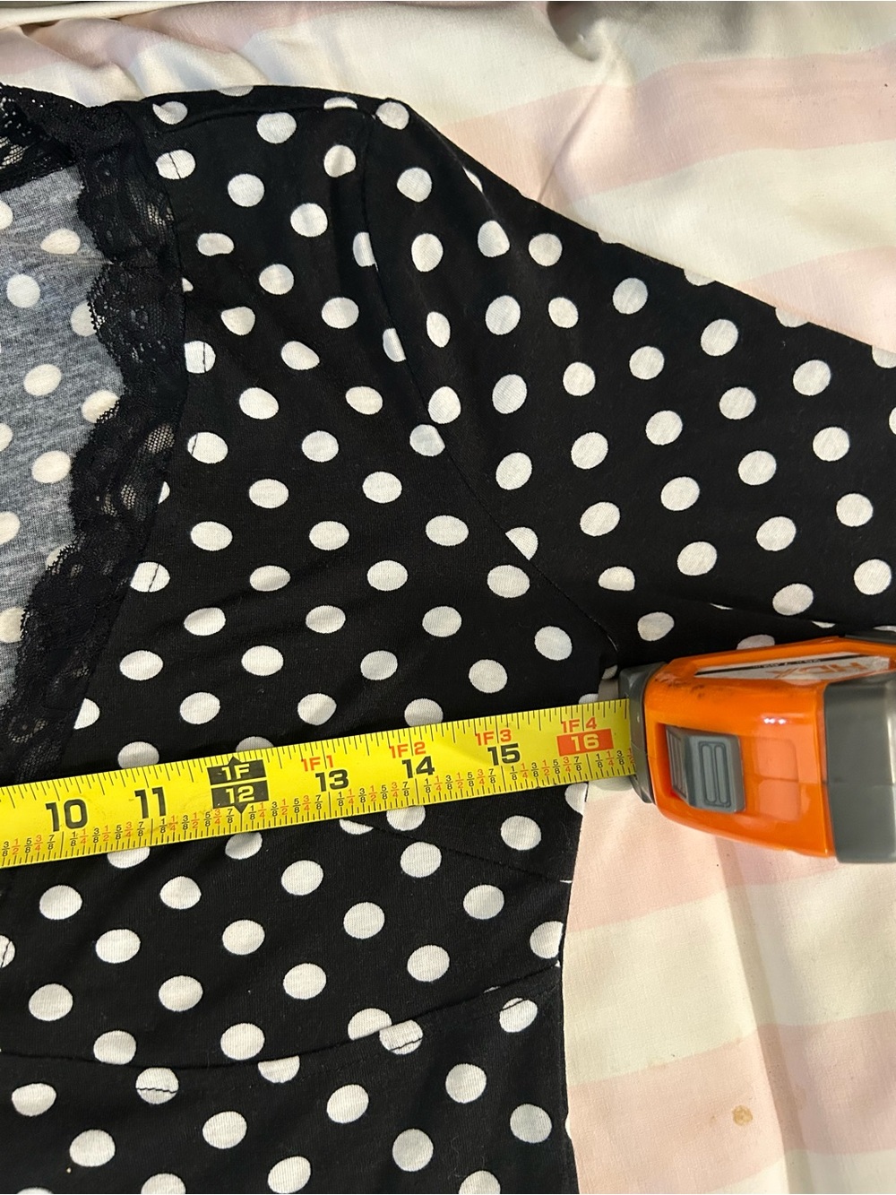 Edikted Black and White Polka Dot Lace-Trim Size M V-Neck Long Sleeve Top - Picture 4 of 15
